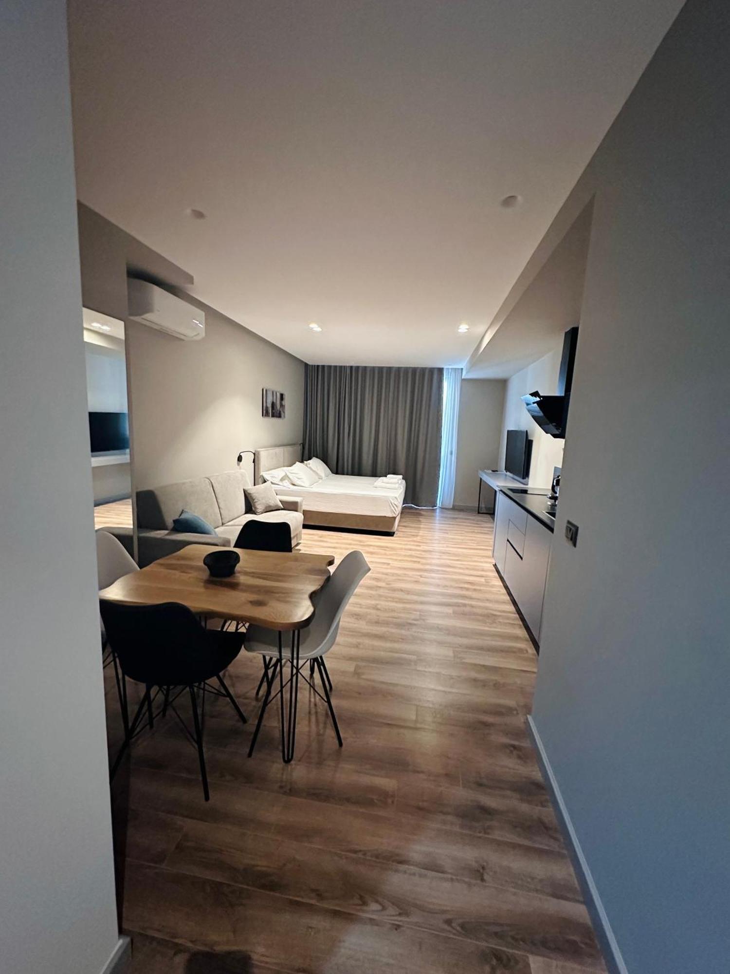 Lookout Apartments Sarande Exterior photo